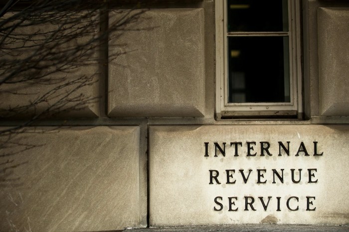 Irs hauls back dollar13 billion from high income earners