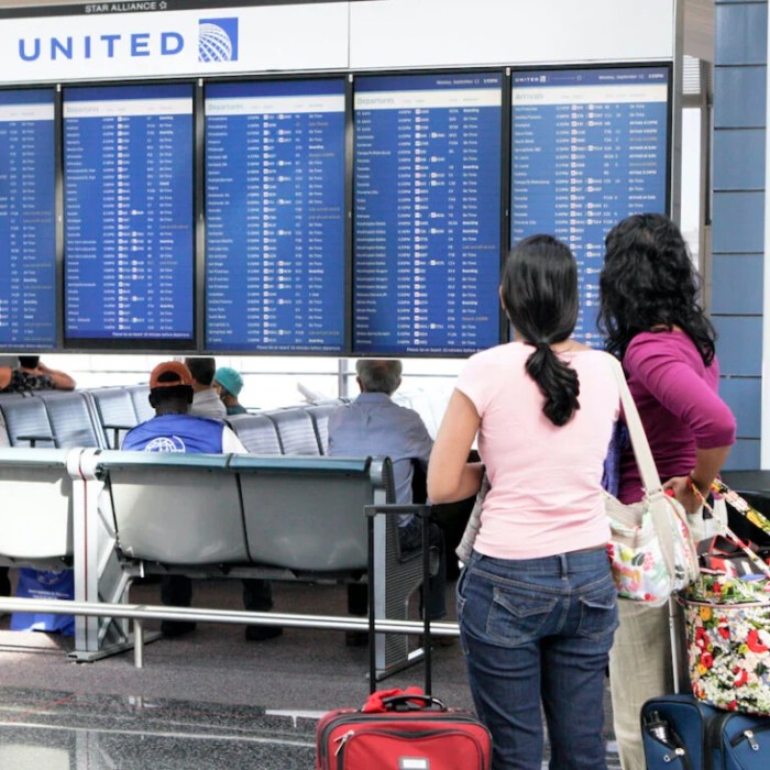 New airline rules simplify refunds from canceled flights and delayed bags